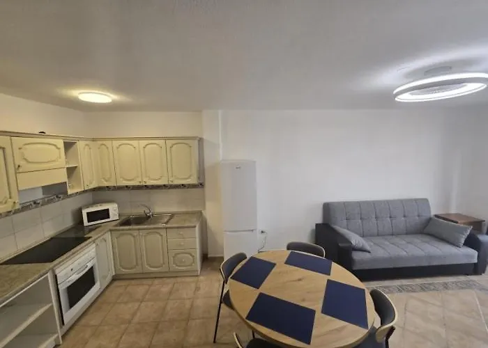 Playa Paraiso Marina Palace 1br Pool & Wifi *